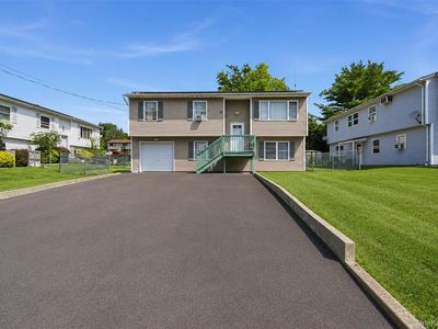 114 Noyes Avenue