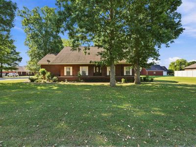 693 Brandon Dr