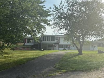 5221 S Maple Island Rd