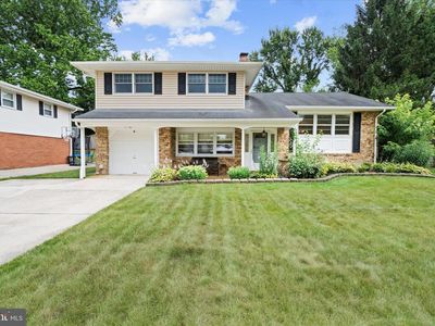 3 Alcott Dr