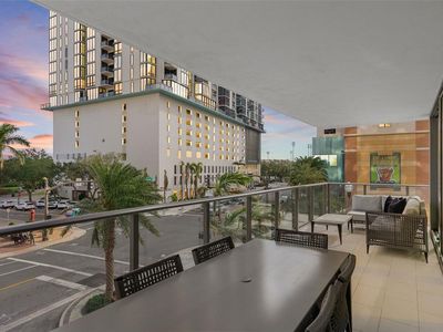 100 1st Ave N UNIT 201