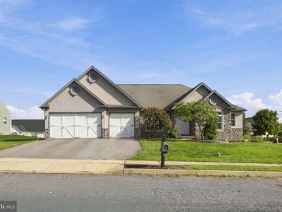 1001 River Crest Dr