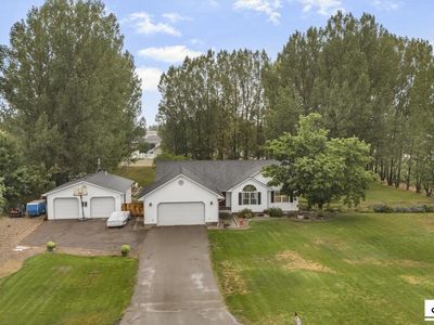 235 N 4135 E