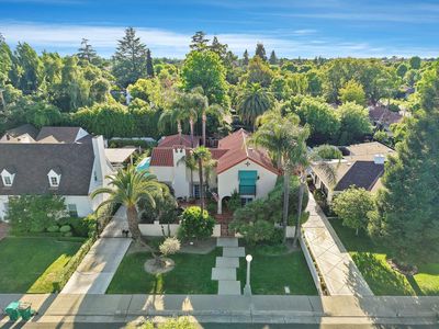 115 S Avena Ave