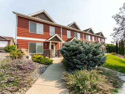 3048 Saddle Dr