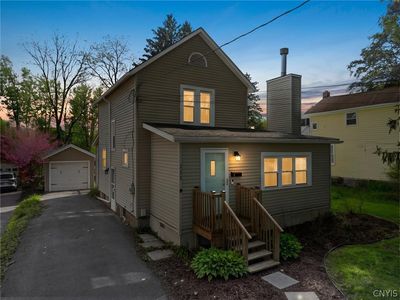 111 6th St