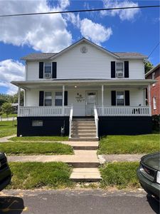 20 Maple St