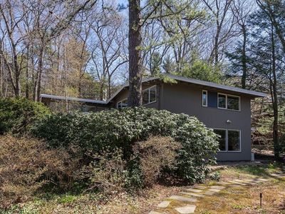 3 Compton Cir