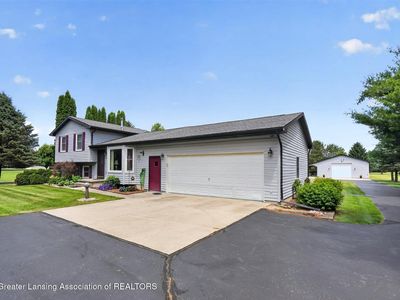 2413 S Waverly Rd