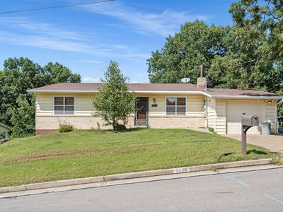 2406 Bluebird Dr