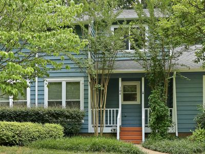 104 Applecross Dr