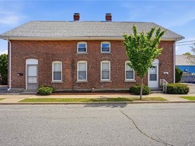 17 Victory St