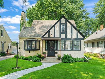985 Cherokee Ave