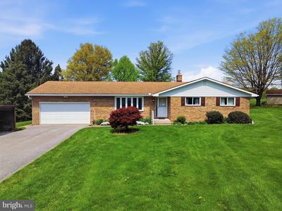 Property at 60 Catalina Dr, Mount Wolf, PA