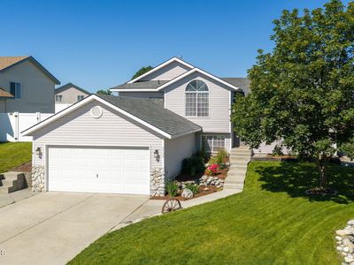 3795 N Graphite Ct