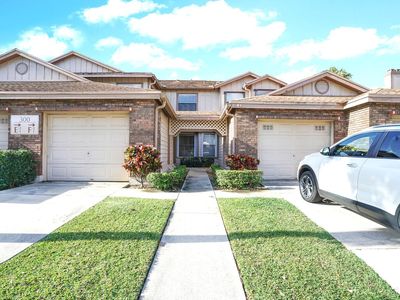 300 Crosswinds Drive #E2