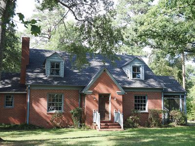 710 W Main St