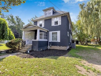 48 Laverack Ave