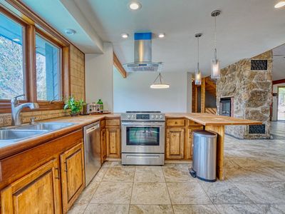 1447 Coyote Cir