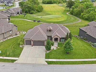 906 Creekmoor Dr