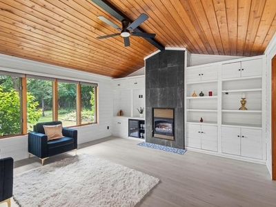 3662 Robin Ln