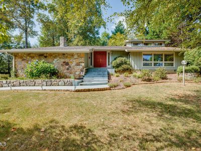 1901 Sherwood Dr