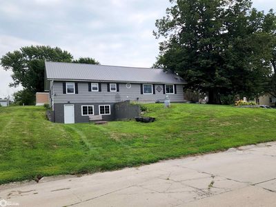 Property at 301 E Monroe St, Corydon, IA
