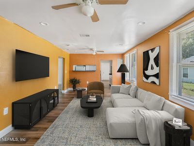 1018 W WEST 23RD Street