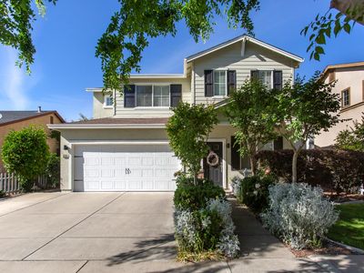 2333 Old Rose Ln