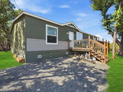 133 CANYON LAKE DR