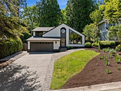 2425 NW Oakcrest Drive