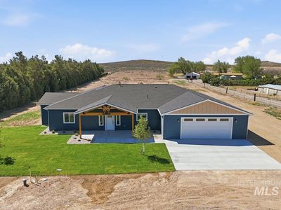 925 NE Beaman Rd