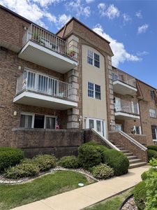 516 Lincoln St APT 303