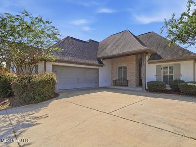 106 Elizabeth Dr