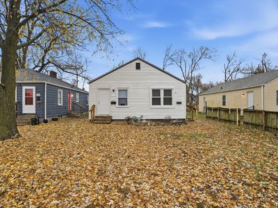 1031-1033 N Centennial St