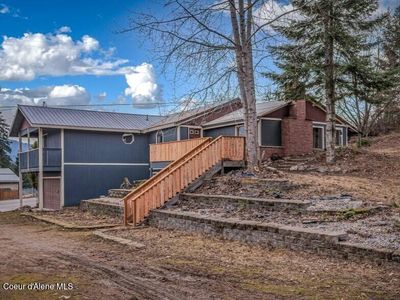5285 Us Highway 2