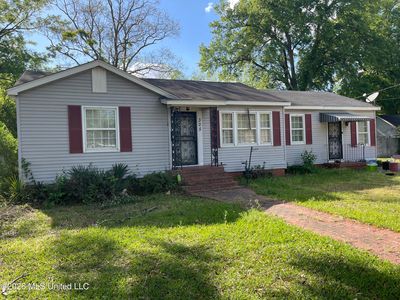 305 N Sunflower Ave