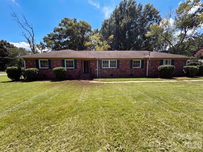 8901 Hood Rd