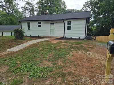 1729 Lakeview Dr