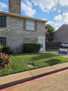 Property at 137 Graystone Pl, Duncanville, TX