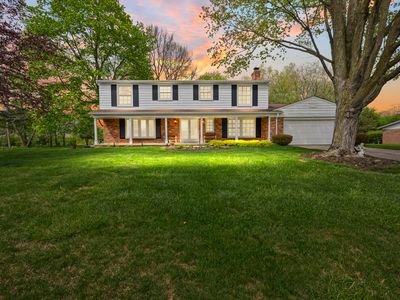 Property at 19168 Chelton Dr, Beverly Hills, MI