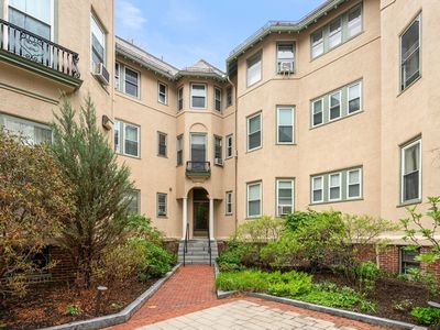 1619 Massachusetts Ave APT 25