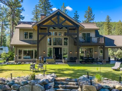 731 Hoodoo Loop