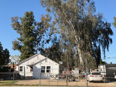 5020 Pioneer Dr