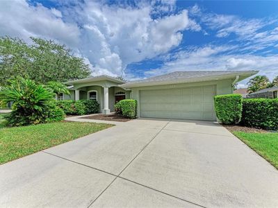 523 Oak Bay Dr
