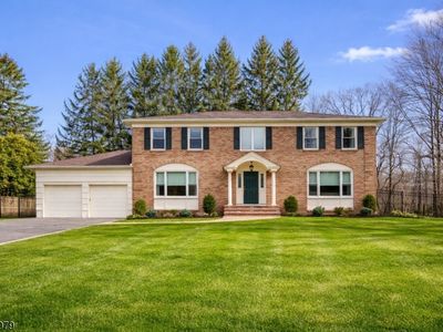 2 Barnstable Ct