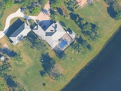 7833 Sabal Lake Drive