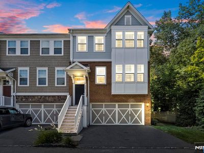 306 Orchard Ter