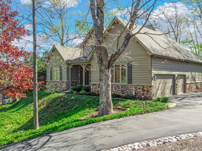 53 Braemar Dr