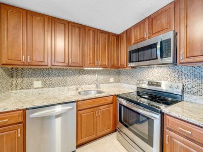 3 Birchwood Ct Unit 3-302